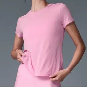 NWT ALO YOGA All Day Short Sleeve Shirt Sweet Pink